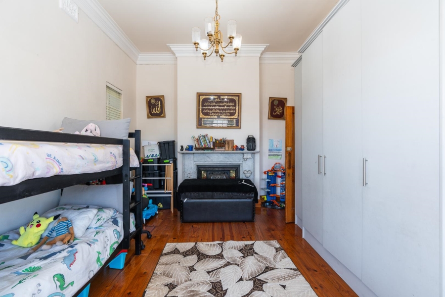 8 Bedroom Property for Sale in Walmer Estate Western Cape